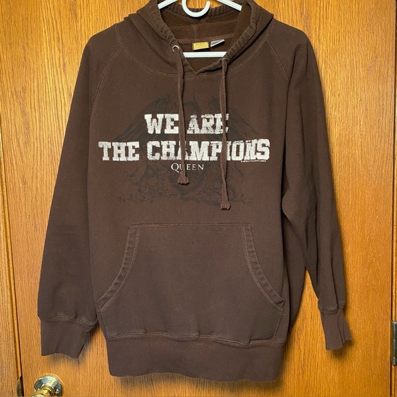 Queen “We Are The Champions” Brown Hoodie XL Medium Weight GUC - Picture 1 of 11